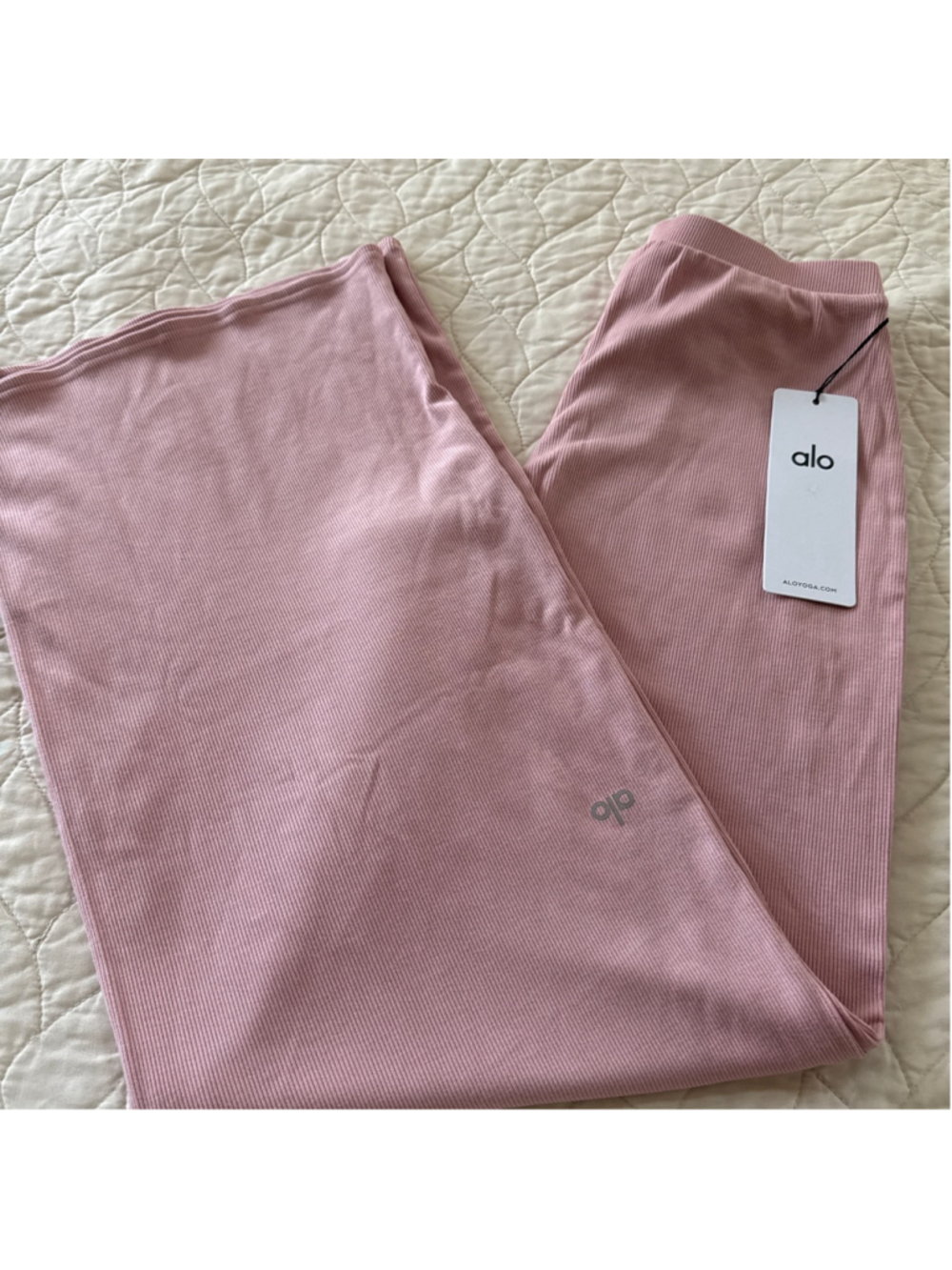 Alo Yoga Pink Mid-Rise Dreamlight Straight Pants S